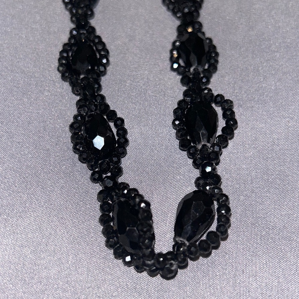 Simply Vera Vera Wang Black Beaded Statement Necklace with Tassel Extender NEW - Picture 2 of 8